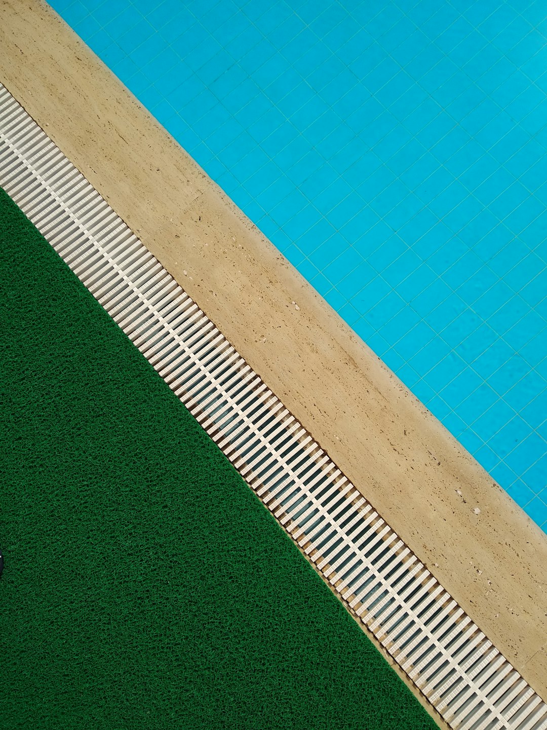photo-of-pool-and-green-grass-5wr3cfmunjw